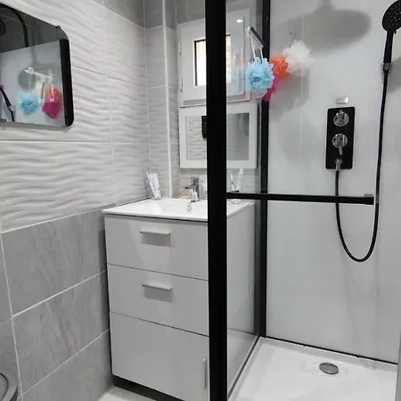 Nouveaute 2025: T4 54m2 - 8 Pers - Proche - Pied-a-terre Ideal - Parking - Fr-1-795-59 アパート